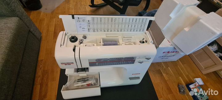 Швейная машина Family Gold Master 8018A