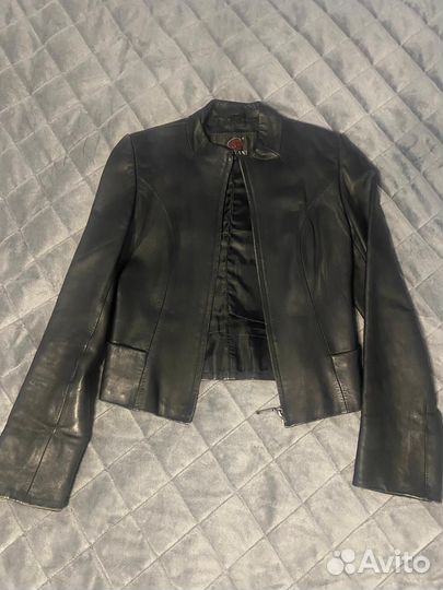 Куртка кожаная женская