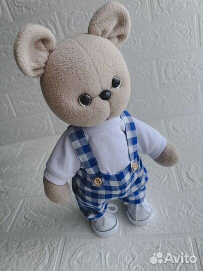 Мишка плюшевый