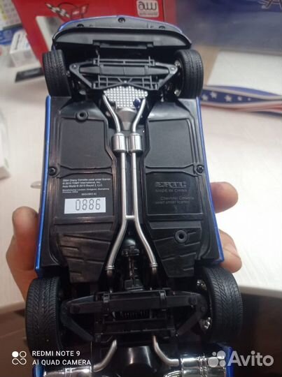 Модель chevrolet corvette 2004 1/18