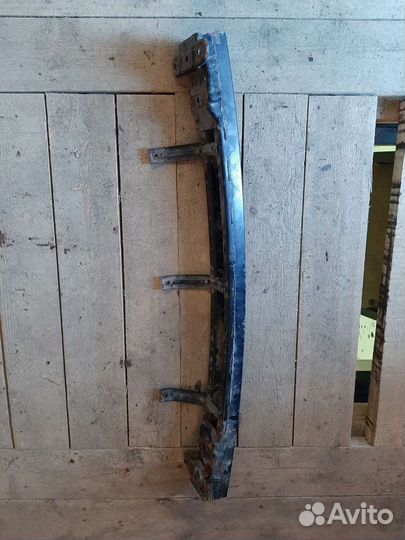 Усилитель переднего бампера Kia Mohave