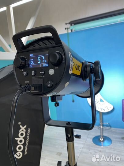 Продам Godox фотооборудование, софтбокс, вспышка