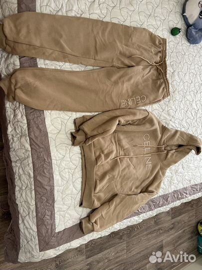 Спортивный костюм женский