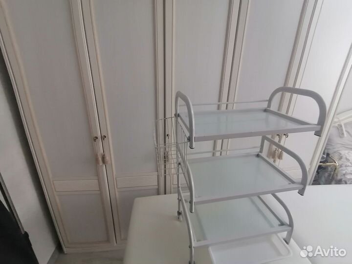 Массажный стол складной бу и тележка