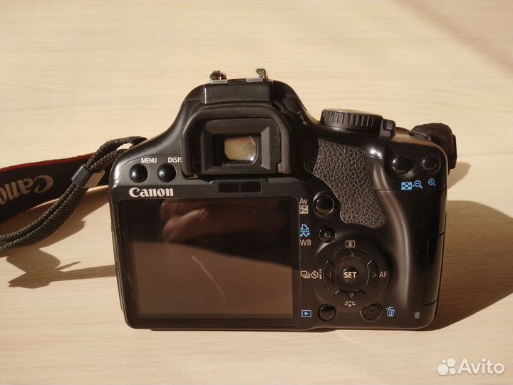 Зеркальный фотоаппарат canon 450D