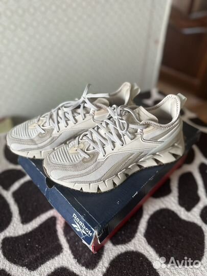 Кроссовки женские 38 размер