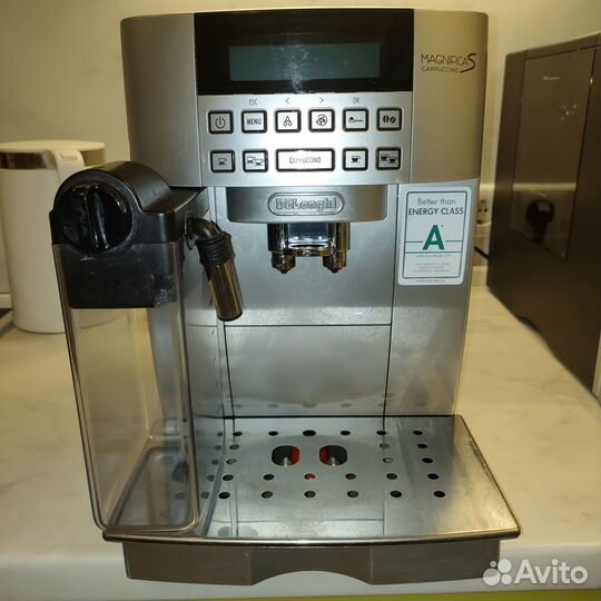 Кофемашина Delonghi Magnifica S Cappuccino 22.360