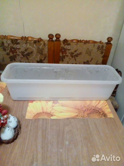 Ящик балконный 60 см, почти новый