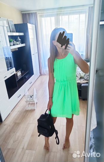 Яркое летнее платье xs