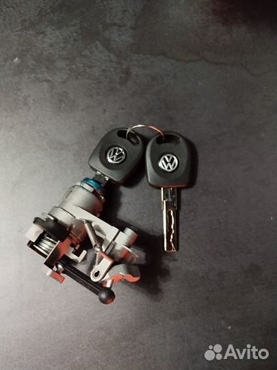 Личинка замка багажника VW Golf 4