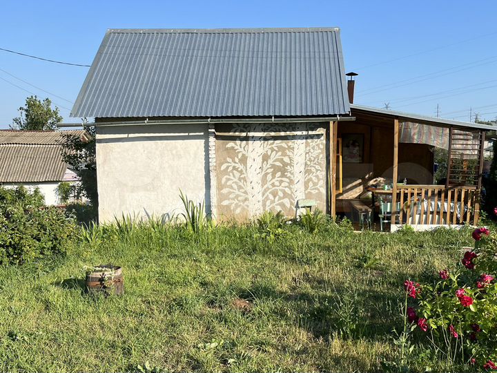 Дача 15 м² на участке 8 сот.