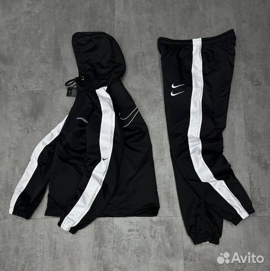 Спортивный костюм Nike