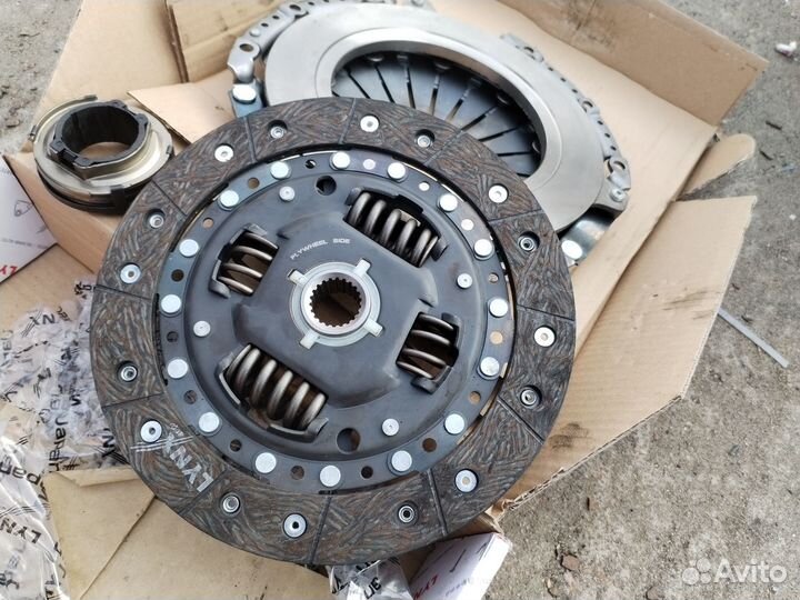 Продам сцепление, mazda