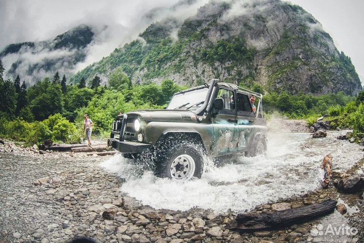 Экскурсии из Дивноморское. Джиппинг Водопады