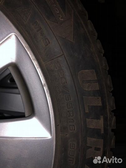 Goodyear Ultragrip Ice Arctic 225/55 R16