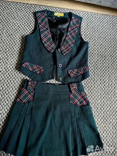 Школьная форма зеленая