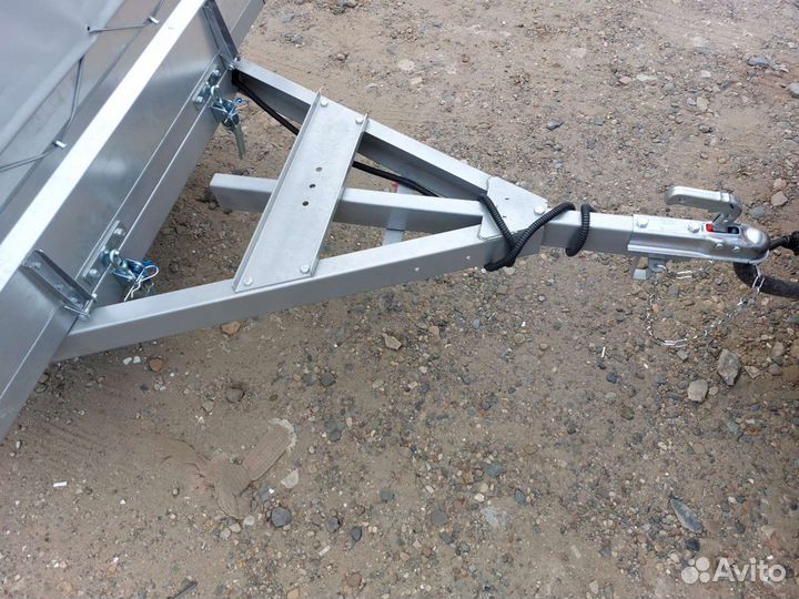 Прицеп легковой с подрамником 2200х1300