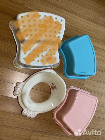 Детское сиденье на унитаз и ступеньки