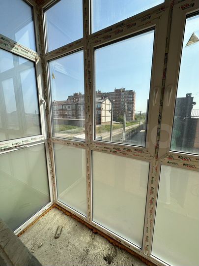 2-к. квартира, 66,4 м², 2/4 эт.