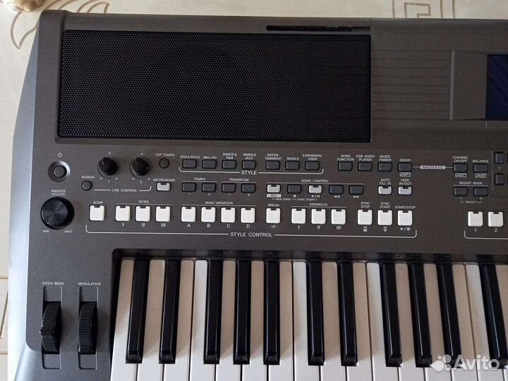 Синтезатор yamaha psr s670