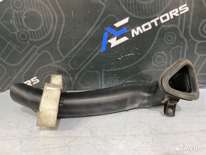 Патрубок воздушного фильтра Audi A6 C6 AUK 2006