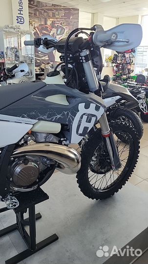 Мотоцикл Husqvarna TE 300PRO (2024 год)