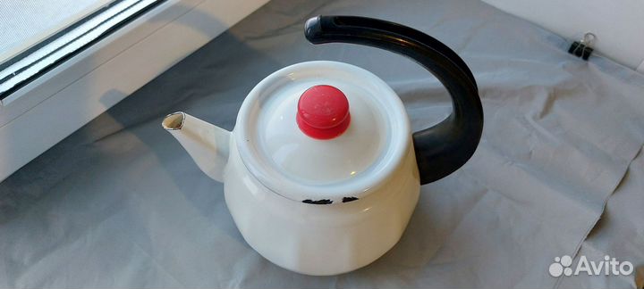 Чайник и лотки эмалированные СССР