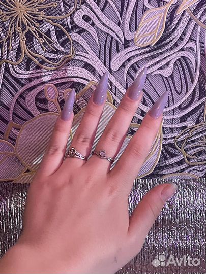 Модель на маникюр