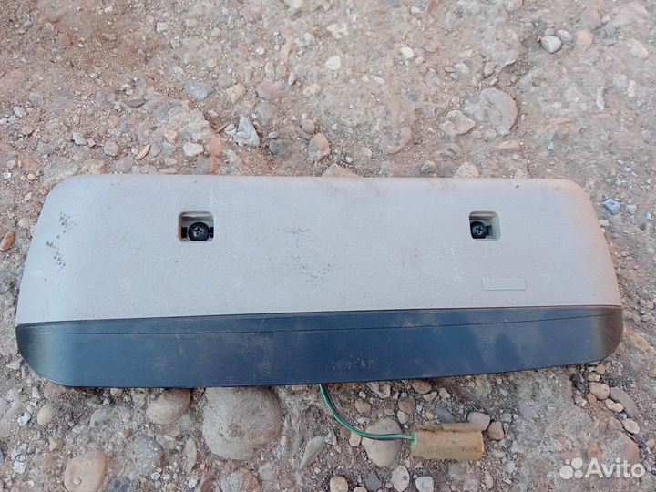 Задняя дверь багажника Subaru Impreza