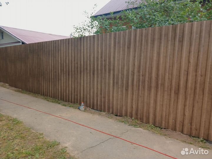 Изготовление и установка заборов из профнастила