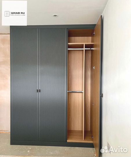 Шкаф встраиваемый