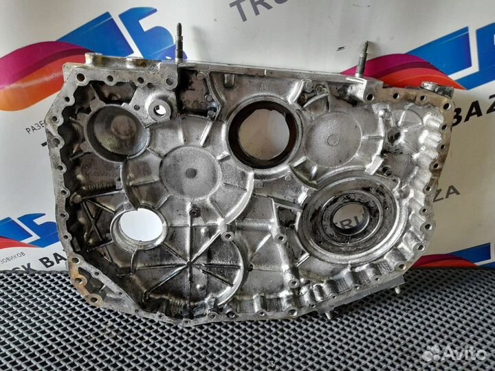 Крышка двигателя передняя Renault Premium