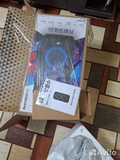 Акустические колонки напольные jbl