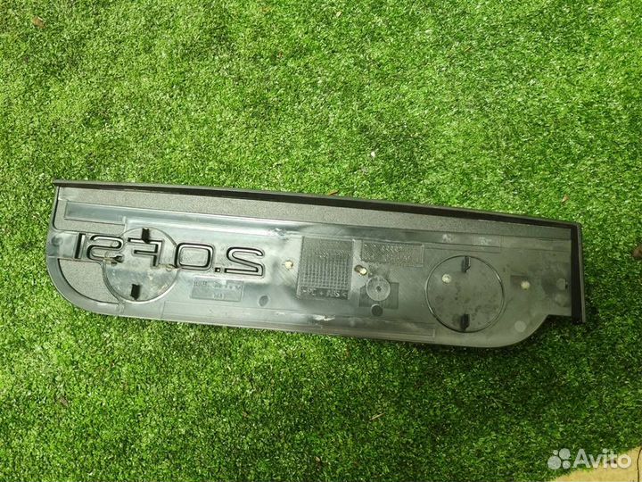 Накладка декоративная VW Passat (B6) 2005-2010