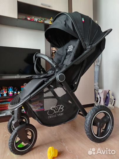 Коляска sweet baby абсолютно новая с упаковкой