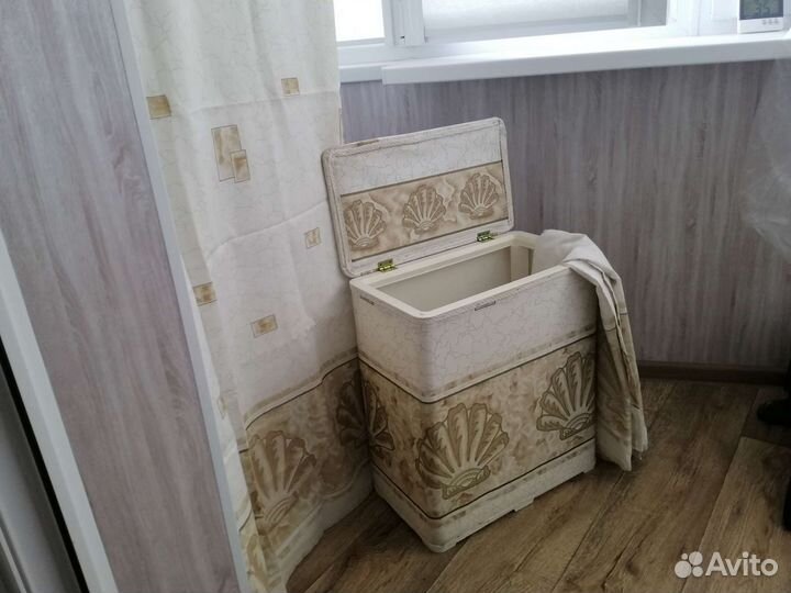 Комплект д/ванной: тумба и 2 занавески