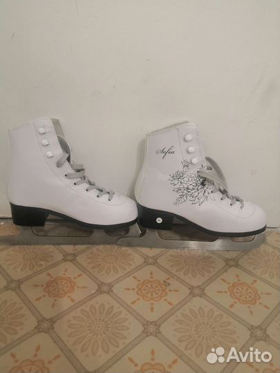 Коньки фигурные
