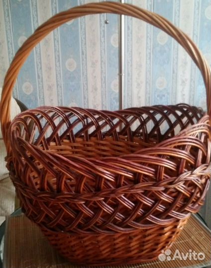 Корзина плетеная