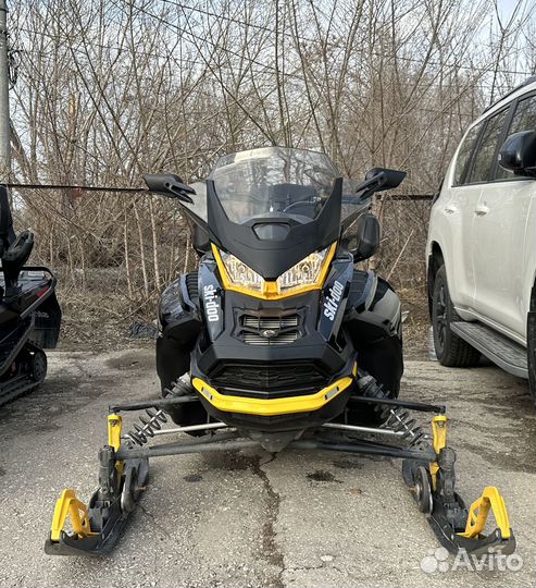 BRP Ski-Doo Renegade 900 Ace Turbo R