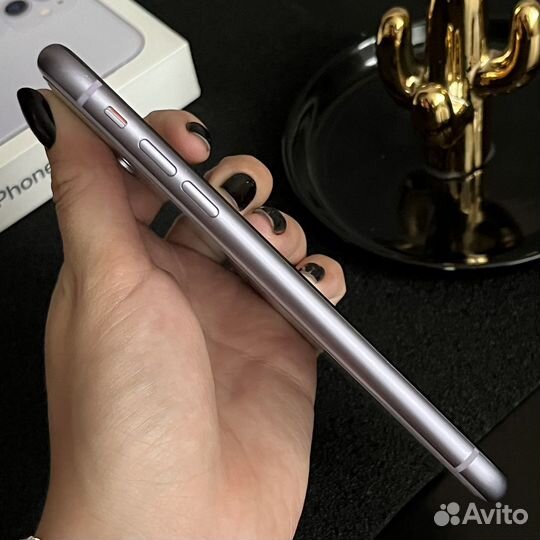 iPhone 11, 64 ГБ