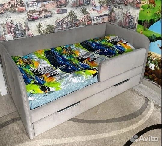Детская кровать диван с мягкими бортиками