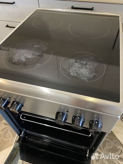 Плита Electrolux EKC95010MX