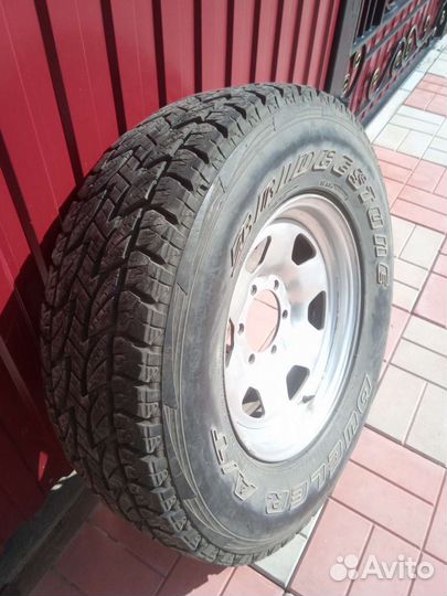 Bridgestone V600 215/70 R16