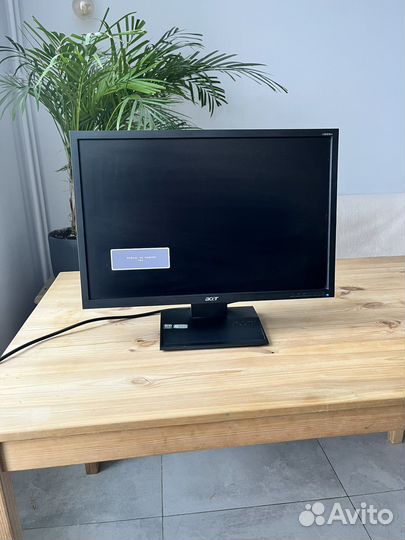 Монитор Acer v223w