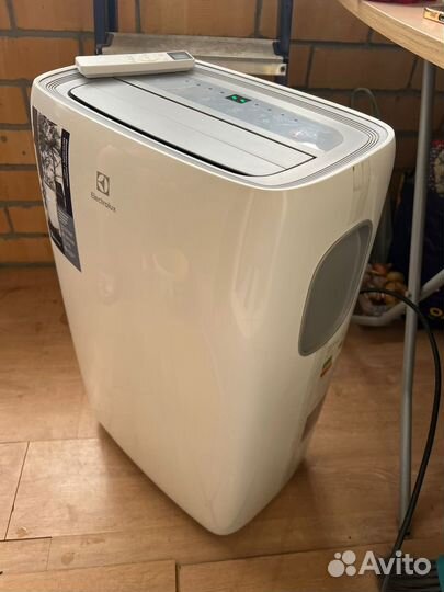 Напольный кондиционер electrolux