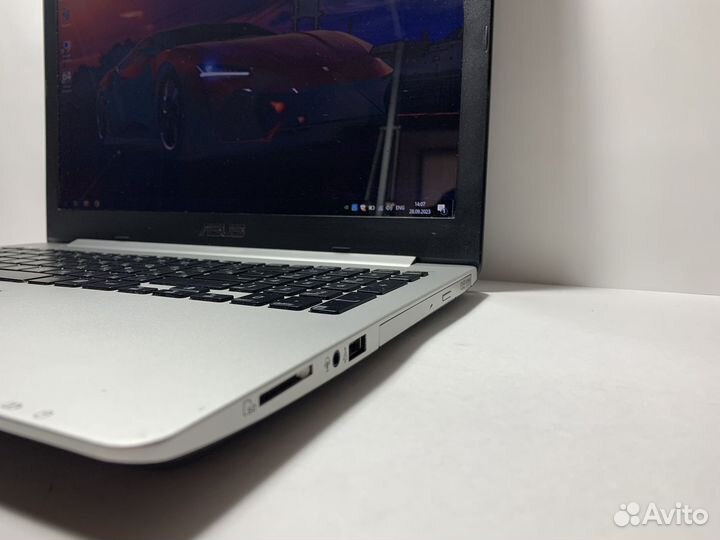 Игровой ноутбук Asus i5/2видеокарты/12gb/ssd+hdd