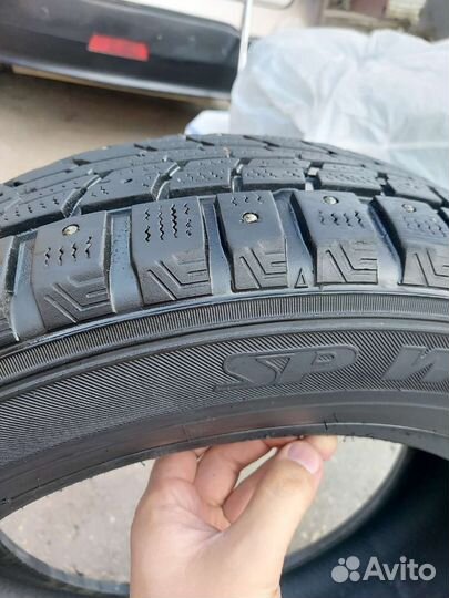 Dunlop SP Winter Ice 01 215/60 R17