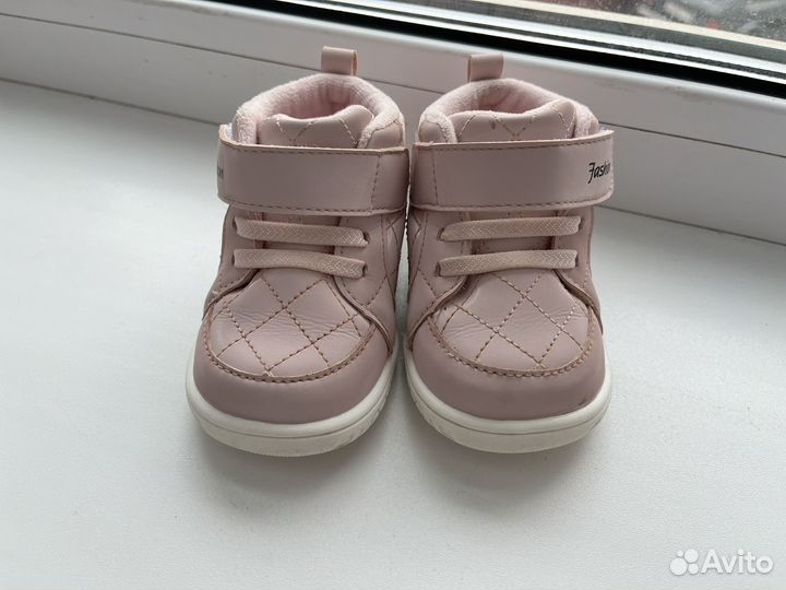 Ботинки для первых шагов