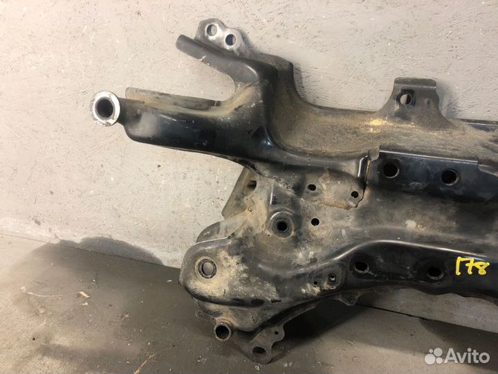 Подрамник передний Toyota Corolla E150 2ZR