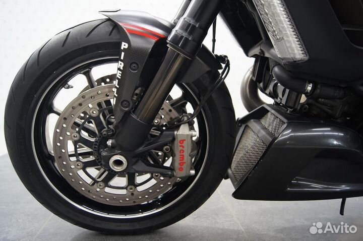 Ducati Diavel Carbon 043938